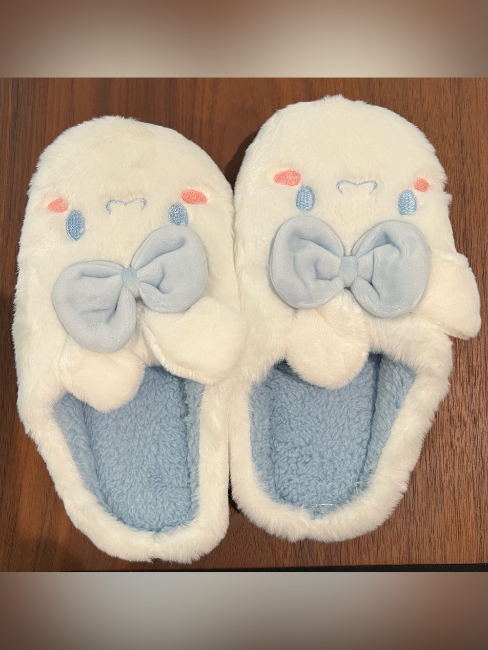 Plush NEW Bunny Bow Blue & White Slippers - Picture 2 of 9
